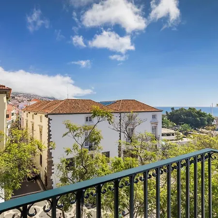 Ξενοδοχείο Barcelo Oldtown 5*